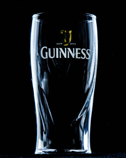 Guinness Beer, Bierglas Arthur Day, One Pint 0,5l, im höchsten Reliefschliff