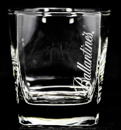 Ballantines Whiskey Glas, Tumbler, eckig, Schrift weiß, senkrecht
