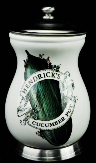 Hendricks Gin, Gurkenfass aus Porzellan in Edelstahlumfassung, sehr selten..