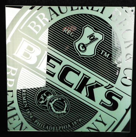 Becks Bier, Werbespiegel, randlos, satinierter Aufdruck, Quadratische Ausführung
