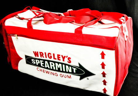 Wrigleys Spearmint Chewing Gum, XXL Sporttasche, Reisetasche, sehr selten...