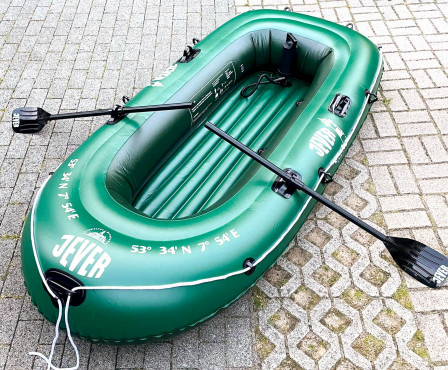 Jever Bier, Outdoor Schlauchboot Paddelboot Ruderboot 3 Personen mit Pumpe und Paddel