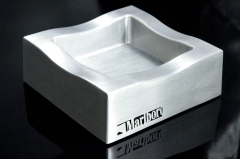 Marlboro Tobacco, design stainless steel ashtray Wavy Curve small version