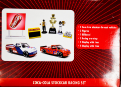 Coca Cola, 2 Stockcar Modellautos, 2 Figuren und weiteres Zubehör