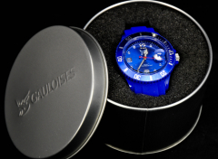Gauloises, Tabac, Sport Armbanduhr, blau, mit Metalldose