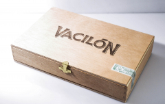 Ron Vacilon, 4er Set Rum Tasting Box 4cl in Echtholz Geschenkverpackung 40%