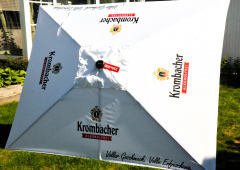 Krombacher Bier, Derby basic lift neo Kurbelschirm Sonnenschirm 250x200 mit Fuß